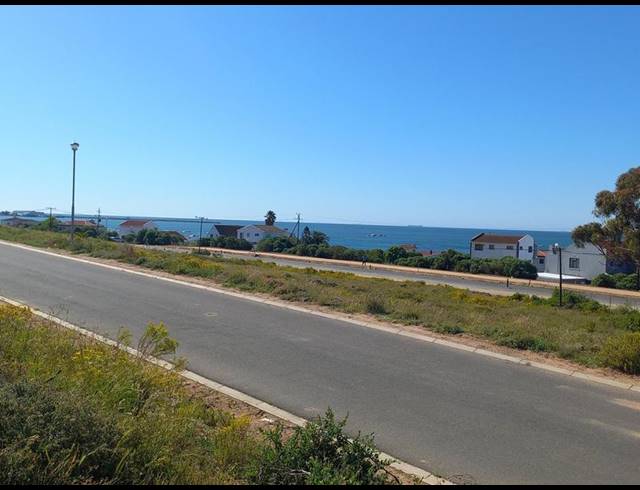 LAND FOR SALE IN SANDY POINT